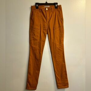 Skinny leg cargo pants